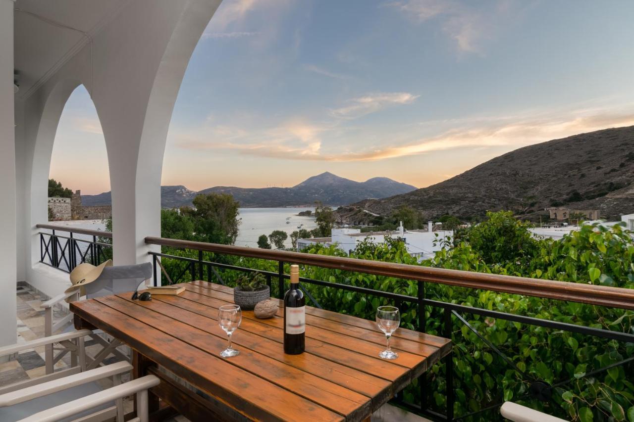 Areti'S Milos Guesthouses Adamantas  Exterior foto