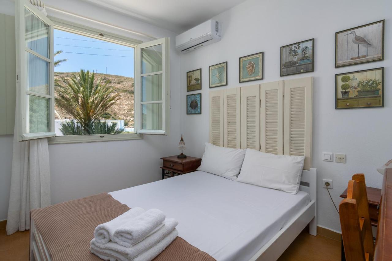 Areti'S Milos Guesthouses Adamantas  Exterior foto