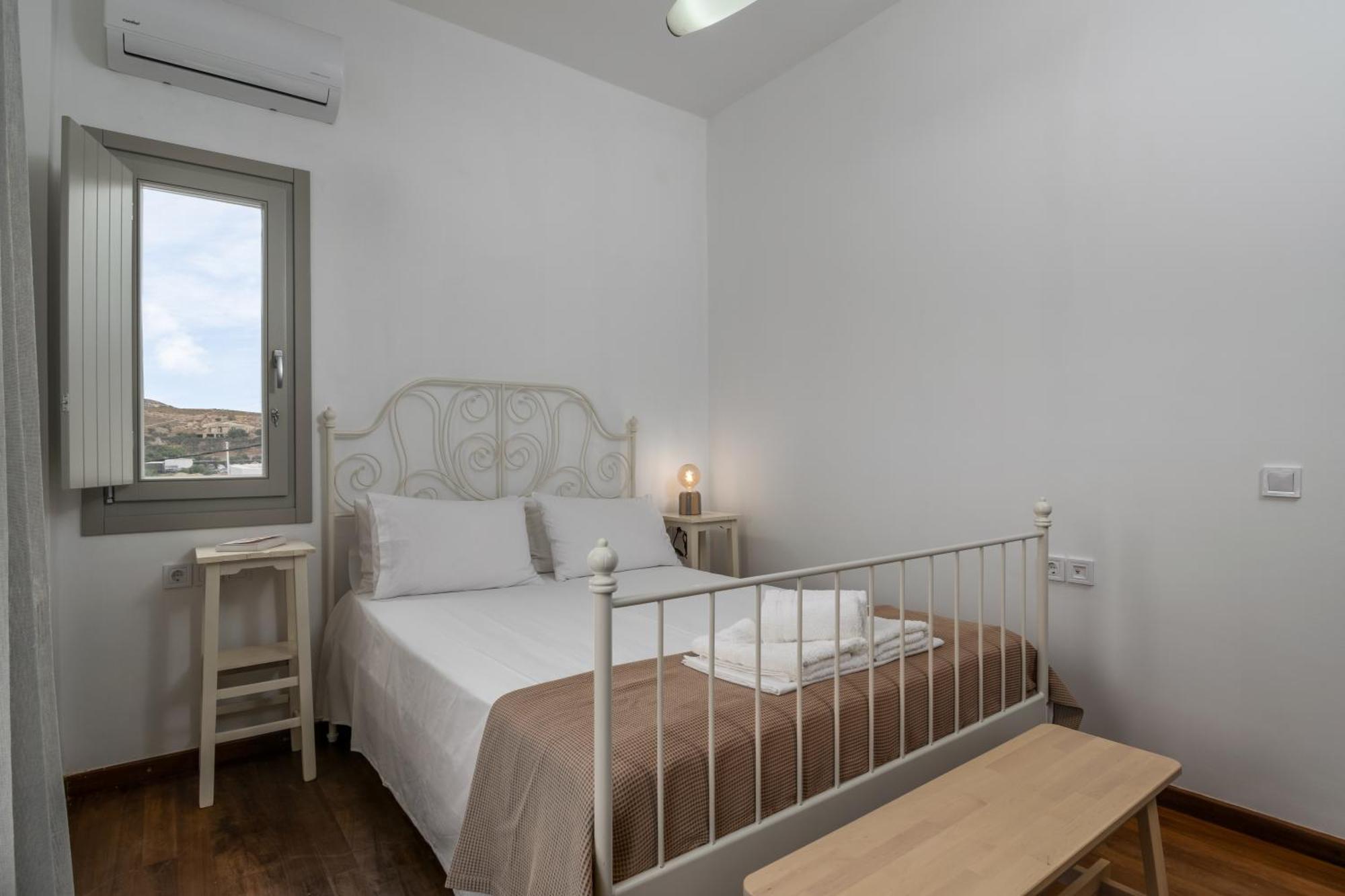Areti'S Milos Guesthouses Adamantas  Exterior foto